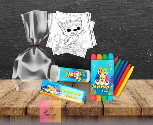 Kit Massinha + Giz + Bolha Baby Shark Personalizado - artesanato de Artmanha Lembrancinhas