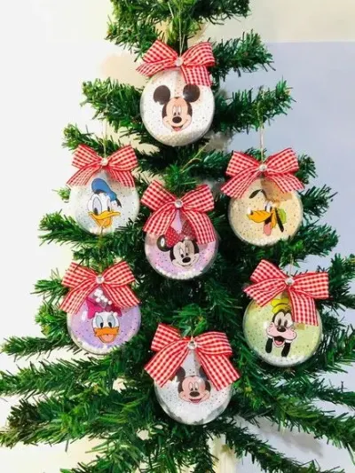 Bolinha de Natal Mickey - artesanato de Fina Essência Papelaria Personalizada