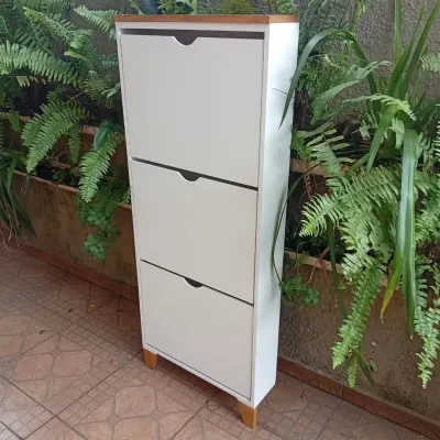 👞 Sapateira 156A - Slim - 3 Portas Basculantes – MDF Branco e Pinus Cerejeira - artesanato de HRC Madeiras