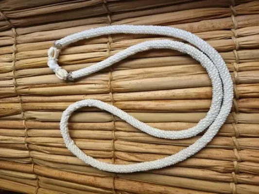 Chicote de Oxala - artesanato de BellaOya Guias e Brajas