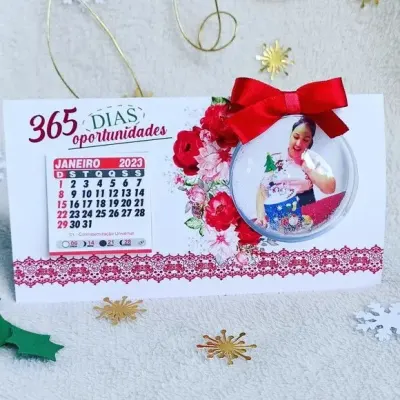 Calendário de Mesa com Bolinha e Foto Floral - artesanato de PAPCRIE