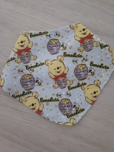Babador bandana Ursinho Pooh - artesanato de Innovare Studio