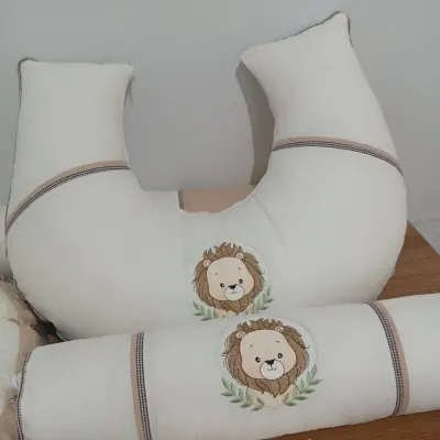 almofada amamentar - artesanato de Adriana Gracioli enxovais personalizados baby
