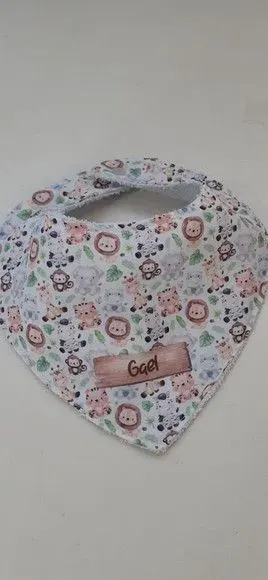 Babador Bandana Safari Baby - artesanato de Innovare Studio