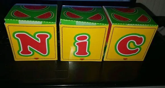 caixa cubo baby - artesanato de PAPCRIE