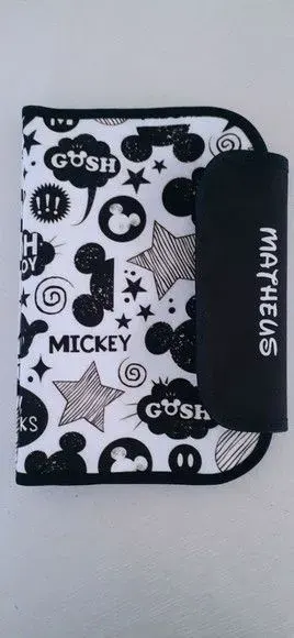 PORTA DOCUMENTOS - MICKEY - artesanato de Innovare Studio