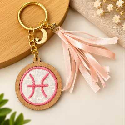 Chaveiro Bordado – Signos do Zodíaco 4×4 cm - artesanato de DK Criativa Bordados Artesanais