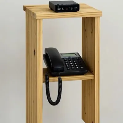 Mesa de Apoio em Pinus Natural – Compacta e Funcional
