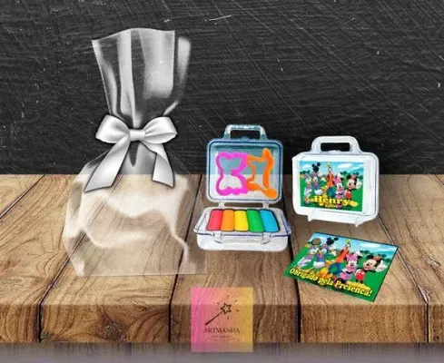 Mini Maleta com Massinhas Turma do Mickey Personalizada - artesanato de Artmanha Lembrancinhas