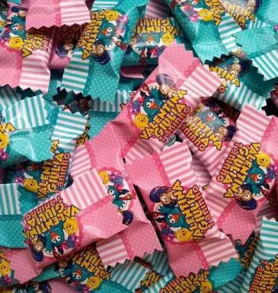 Balinha personalizada Galinha Pintadinha - artesanato de Amulleto Ateliê