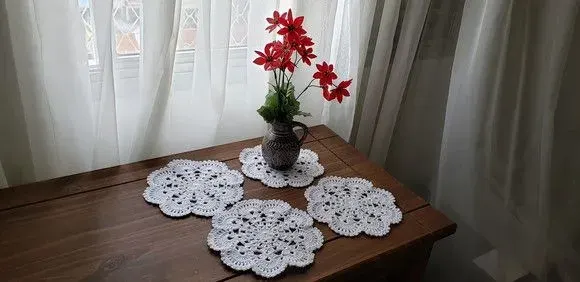Jogo em Crochê 04 Toalhinhas Branco - artesanato de Mari Crochê feito com carinho!