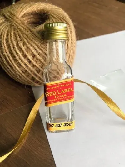 Garrafinha Red Label Personalizada - artesanato de Mi Papelaria Criativa