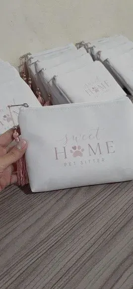 Necessaire personalizada, com tassel decorativo - artesanato de Innovare Studio