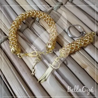 Pulseira e Chaveiro de Chicote - Iansa - artesanato de BellaOya Guias e Brajas