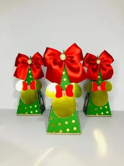 Caixa Cone Minnie Natal - artesanato de Fina Essência Papelaria Personalizada