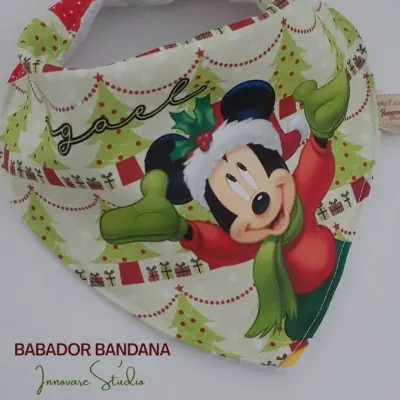 Babador bandana Natal do Mickey - artesanato de Innovare Studio