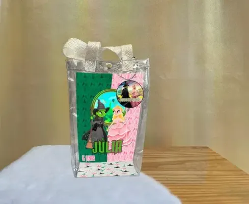 Sacola Transparente Wicked Personalizado - artesanato de Artmanha Lembrancinhas