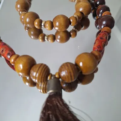 Colar longobem madeira - artesanato de Donna