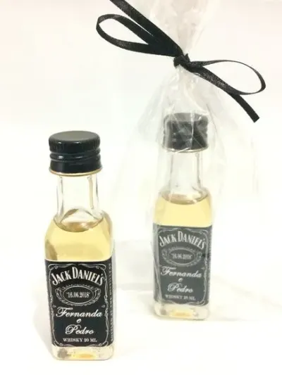 Garrafinha Jack Daniels Personalizada - artesanato de Mi Papelaria Criativa