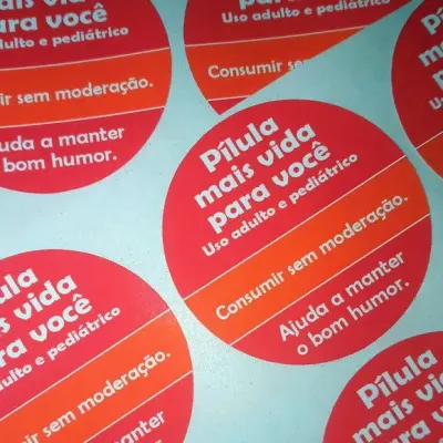 Adesivo 5cm Latinha Pílulas da Felicidade - artesanato de PAPCRIE