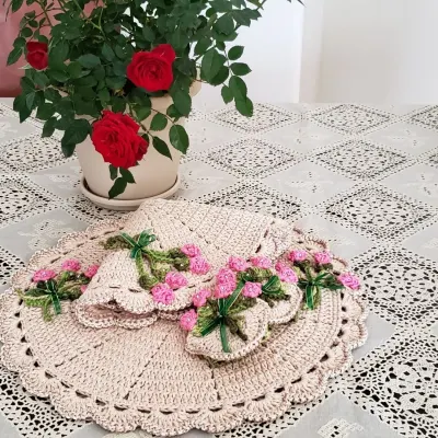 Sousplat em Crochê Sobremesa Buquê de Tulipas (02 Pessoas) - artesanato de Mari Crochê feito com carinho!