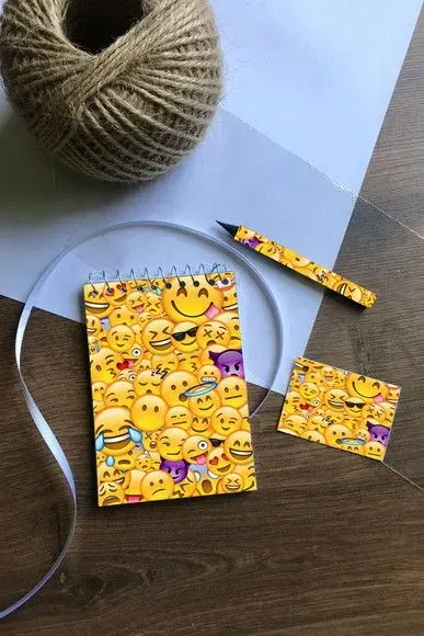 Bloquinho Emoji Personalizado - artesanato de Mi Papelaria Criativa