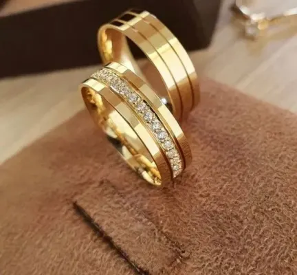 Par Alianças de Noivado Moeda Antiga 6mm + Anel Solitário - artesanato de TM JOIAS