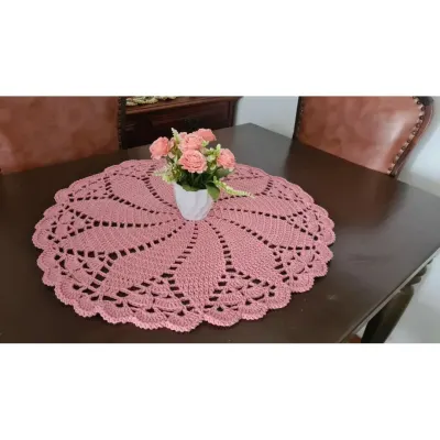 Centro de Mesa em Crochê Pétalas Rosa Quartzo - artesanato de Mari Crochê feito com carinho!