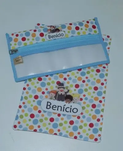Kit Necessaire para itens de higiene com toalha - mundo Bita - artesanato de Innovare Studio