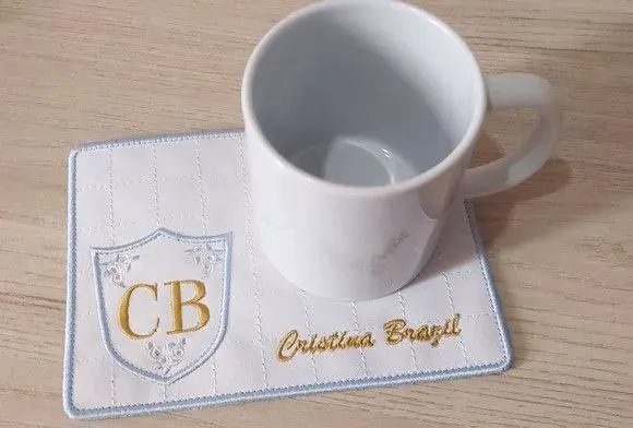 Mug Rug Personalizado - artesanato de Innovare Studio