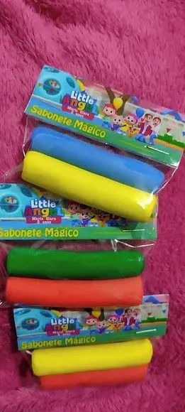 Lembrancinha com 02 Rolinhos de Massinha - artesanato de Juliana Biz - casa e bem estar