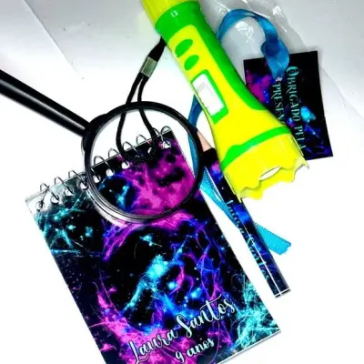 Kit Bloquinho + Lupa e Lanterna Neon Personalizado - artesanato de Mi Papelaria Criativa