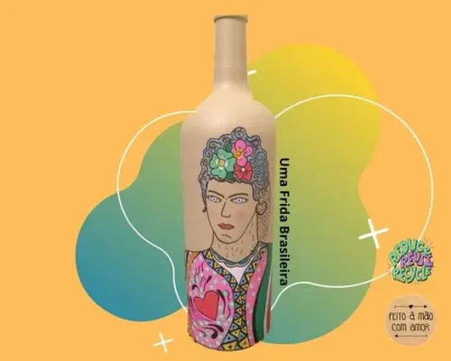 Garrafa Decorativa - Uma Frida Brasileira - artesanato de Ateliê de Criação Usina Caseira
