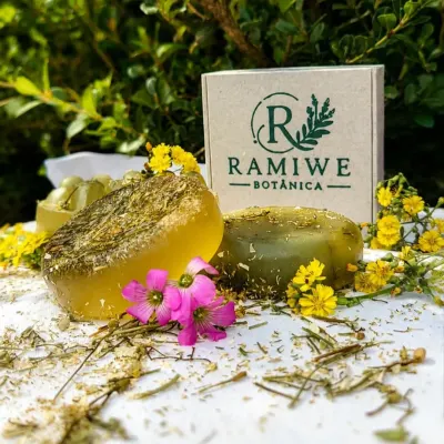 Sabonete Artesanal de Camomila 🌼 - artesanato de Ramiwe Botânica