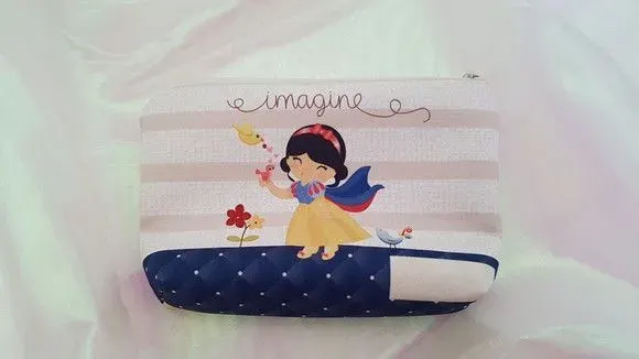 Necessaire personalizada Princesa - artesanato de Innovare Studio