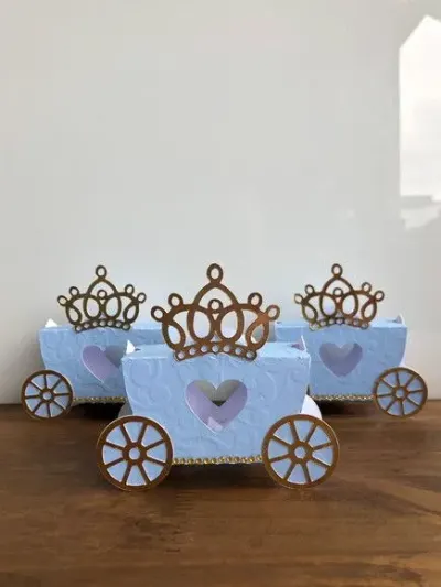 Caixa Carruagem Luxo Realeza / Príncipe - artesanato de Fina Essência Papelaria Personalizada