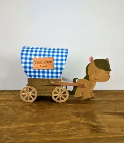 Carroça Fazendinha - artesanato de Fina Essência Papelaria Personalizada