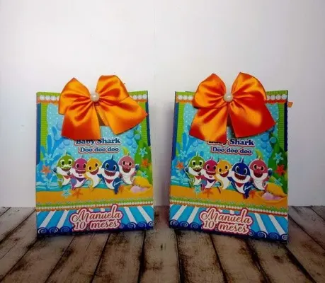 Mini Sacola Baby Shark - artesanato de Fina Essência Papelaria Personalizada
