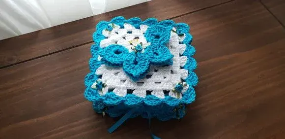 Porta Guardanapos em Crochê Borboleta (turquesa Azul) 22 cm - artesanato de Mari Crochê feito com carinho!