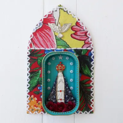 Capelinha de Lata N. S. Aparecida - artesanato de Estudio Bananeira
