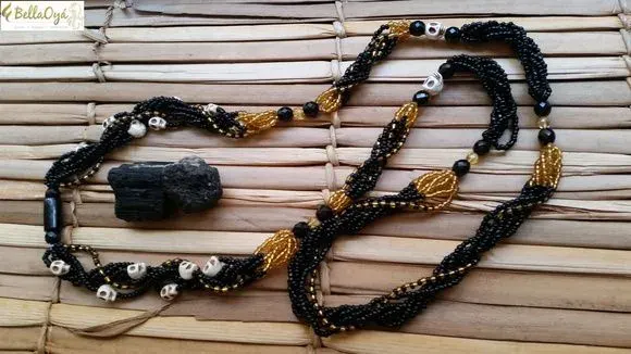 Guia de Exu - 7 Fios com Caveiras - artesanato de BellaOya Guias e Brajas
