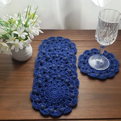 Descanso de Copos em Crochê Azul Marinho (06 Unidades) - artesanato de Mari Crochê feito com carinho!