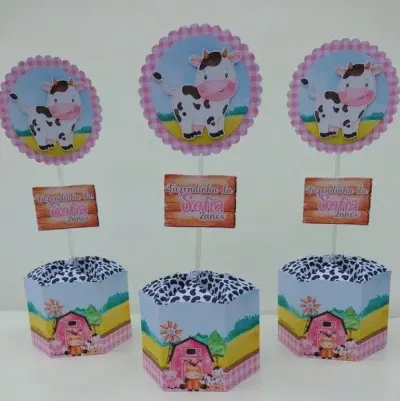 Centro de Mesa Fazendinha Menina - artesanato de Fina Essência Papelaria Personalizada