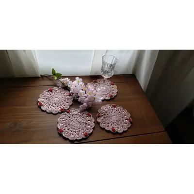 Descanso de Copos em Crochê - Rosa Cristal 04 Unidades - artesanato de Mari Crochê feito com carinho!