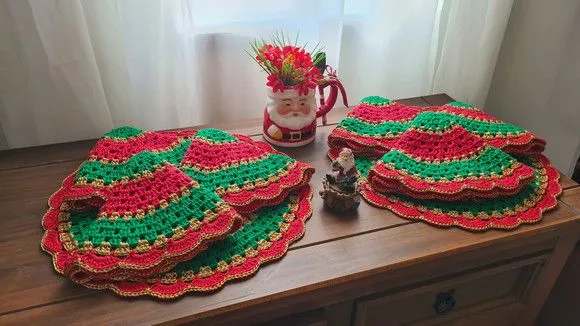 Sousplat Natal em Crochê Verde e Vermelho - 08 Unidades - foto 4