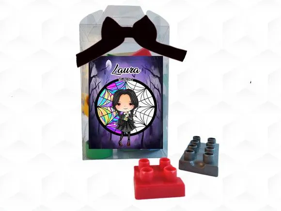 Bloco de Montar Wandinha Personalizada - artesanato feito à mão por creativitybynina