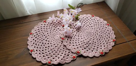 Sousplat para 02 Pessoas em Crochê - Rosa Cristal - foto 2