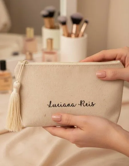 Necessaire Personalizada - Seja Única - artesanato feito à mão por Innovare Studio