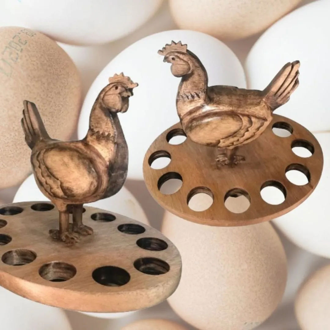 Porta-Ovos de Madeira Entalhado à Mão - Galinha Rústica Decorativa - artesanato feito à mão por Mãos de arte