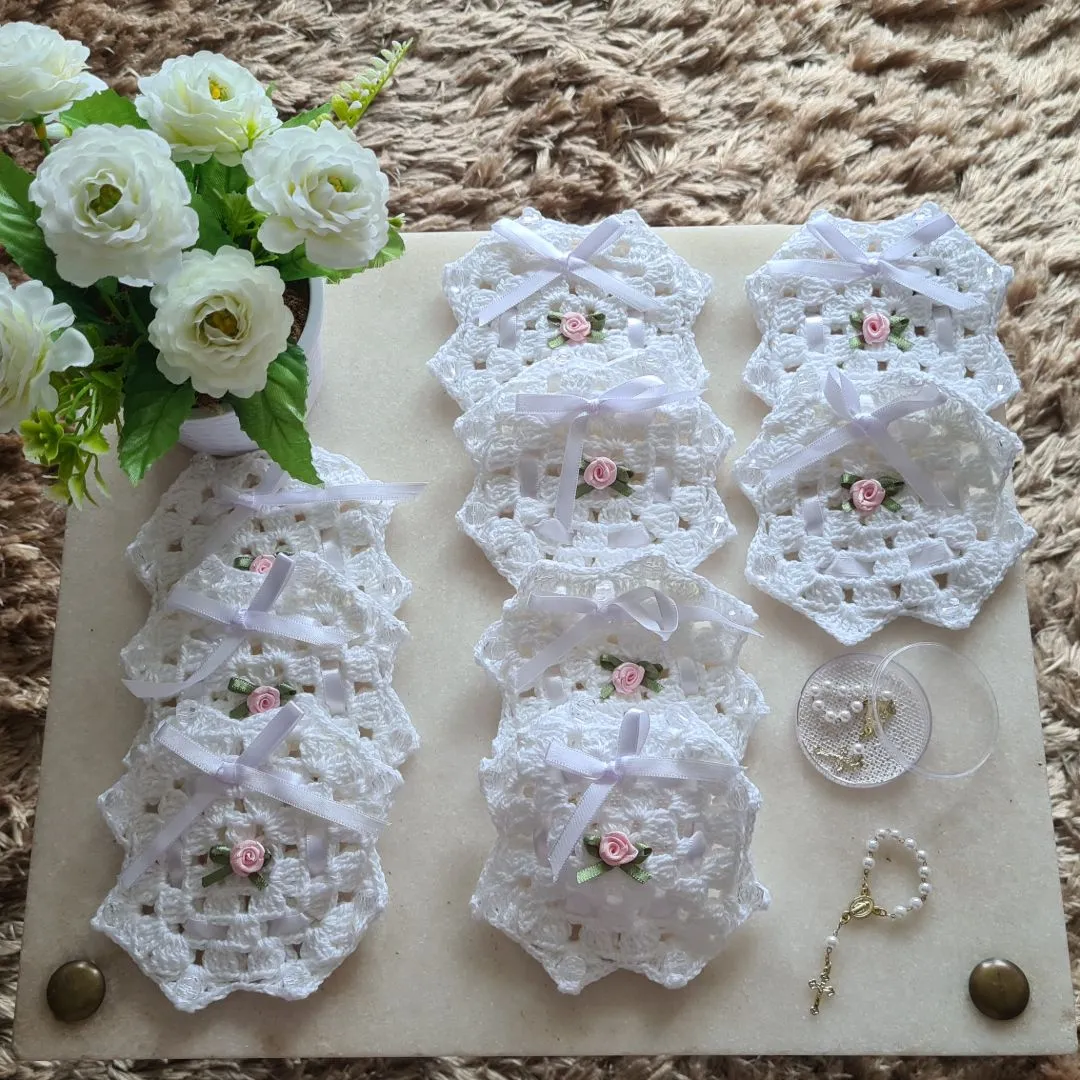 Mini Almofadinha em crochê com Mini Terço - foto 4